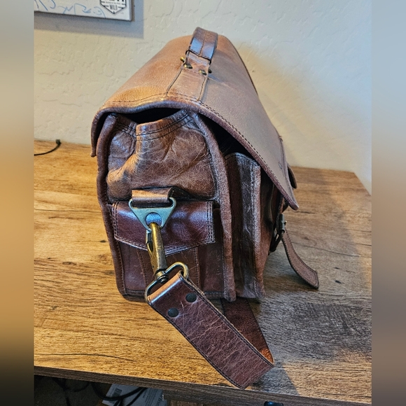 Buffalo Jackson Trading Co. Leather Briefcase - Picture 3 of 8